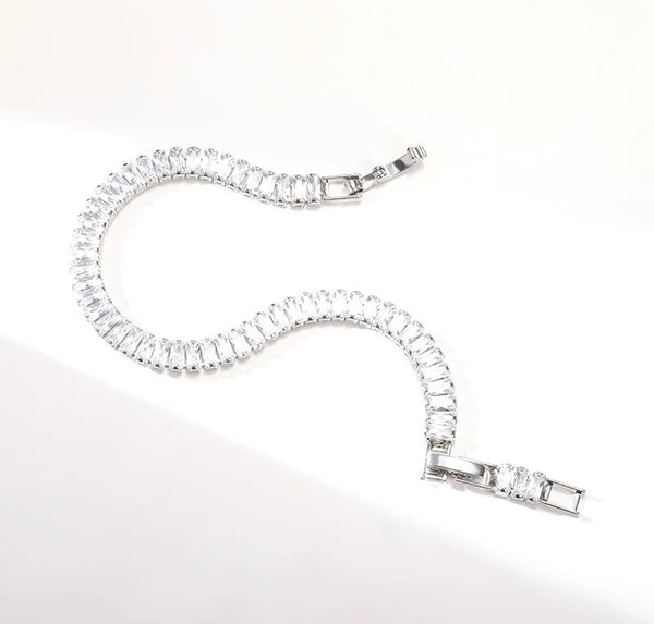 Elegant Silver Tennis Bracelet with Cubic Zirconia Stones