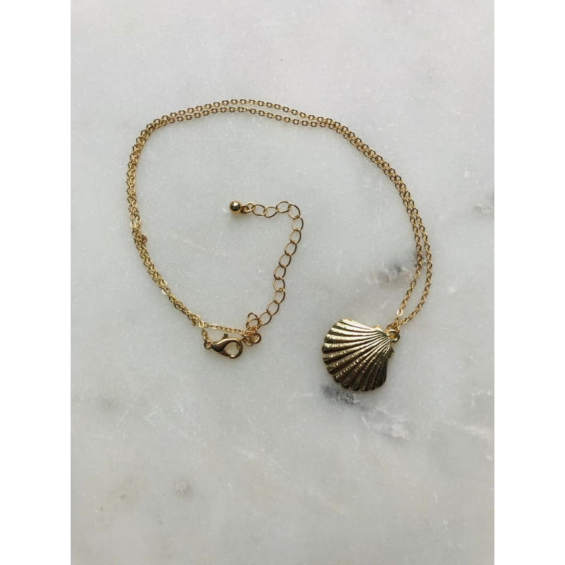 Gold Shell Necklace - STYLACITY