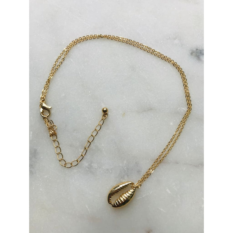 Gold Shell Necklace - STYLACITY